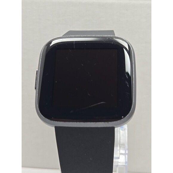 Fitbit Versa 2 Activity Tracker Gray Black 40mm Alexa WR50M Always On W/ Charger - Picture 4 of 10